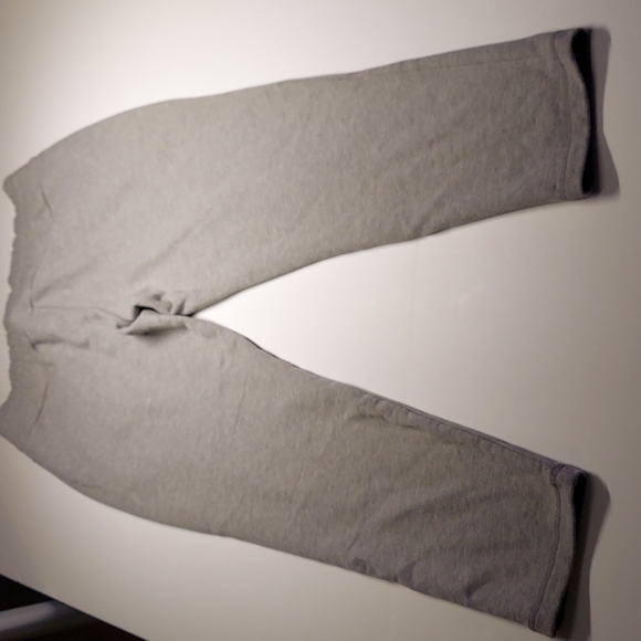 MPG Gray Sweatpants with zipper pockets. Size XL - Picture 9 of 14